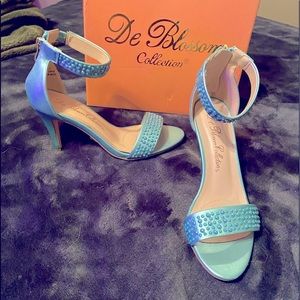 NEW Mint green heels, perfect for prom or bridesmaid De Blossom Collection